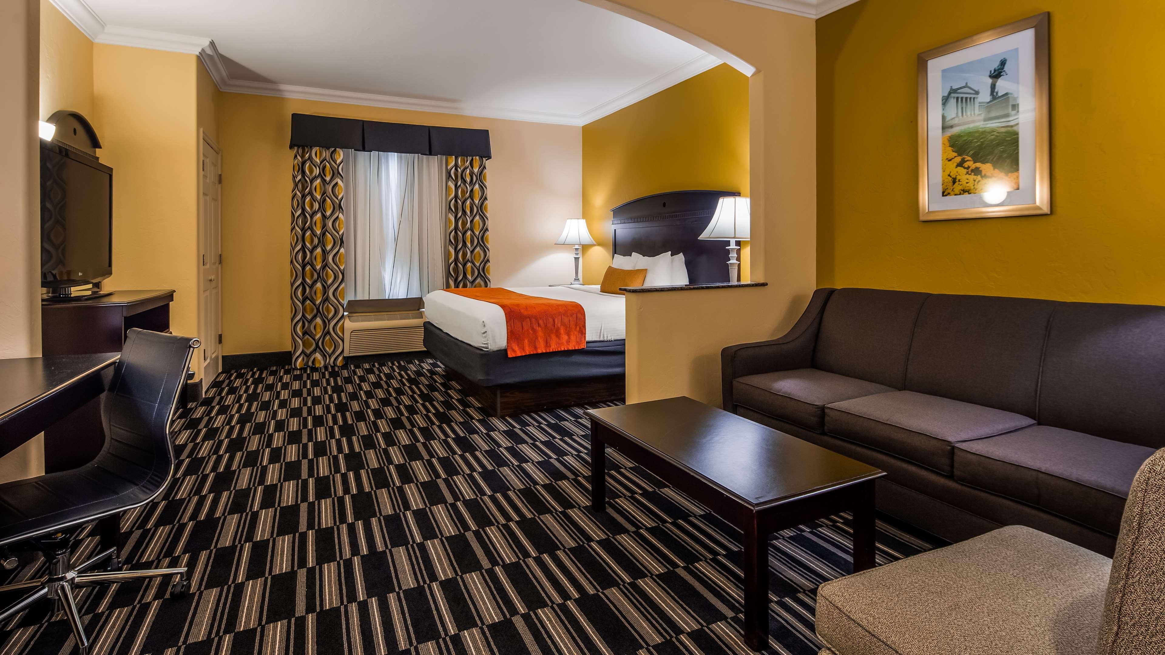 Western Barsana & Hotel Oklahoma City