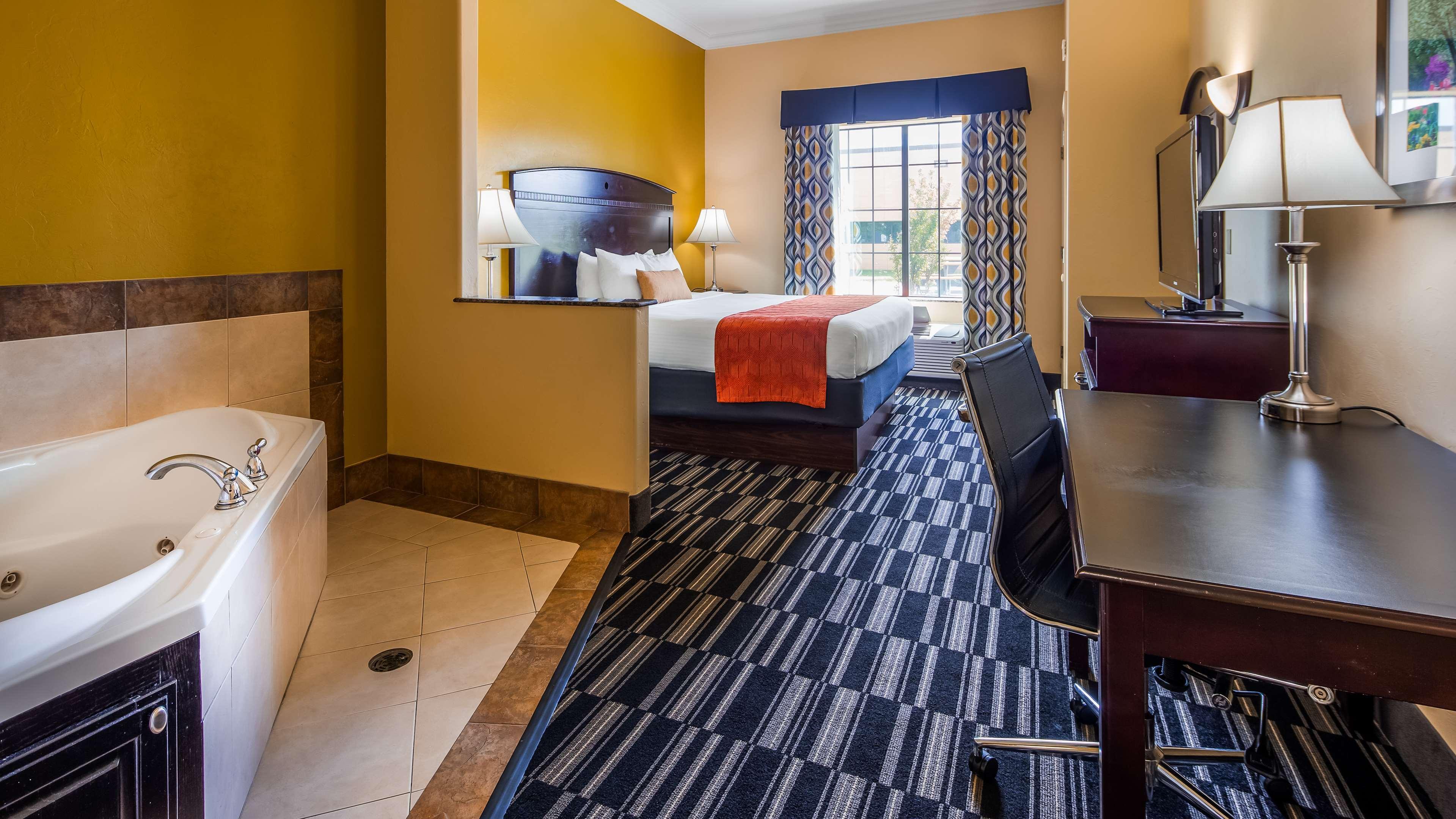 Hotel Western Barsana &